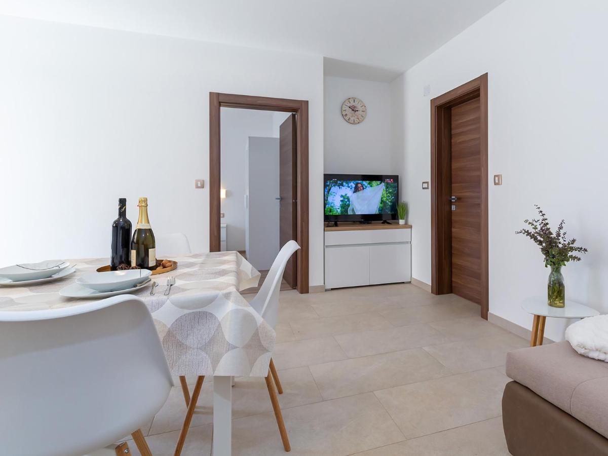 Villa Gioia Apartment With Terrace Poreč Exterior foto
